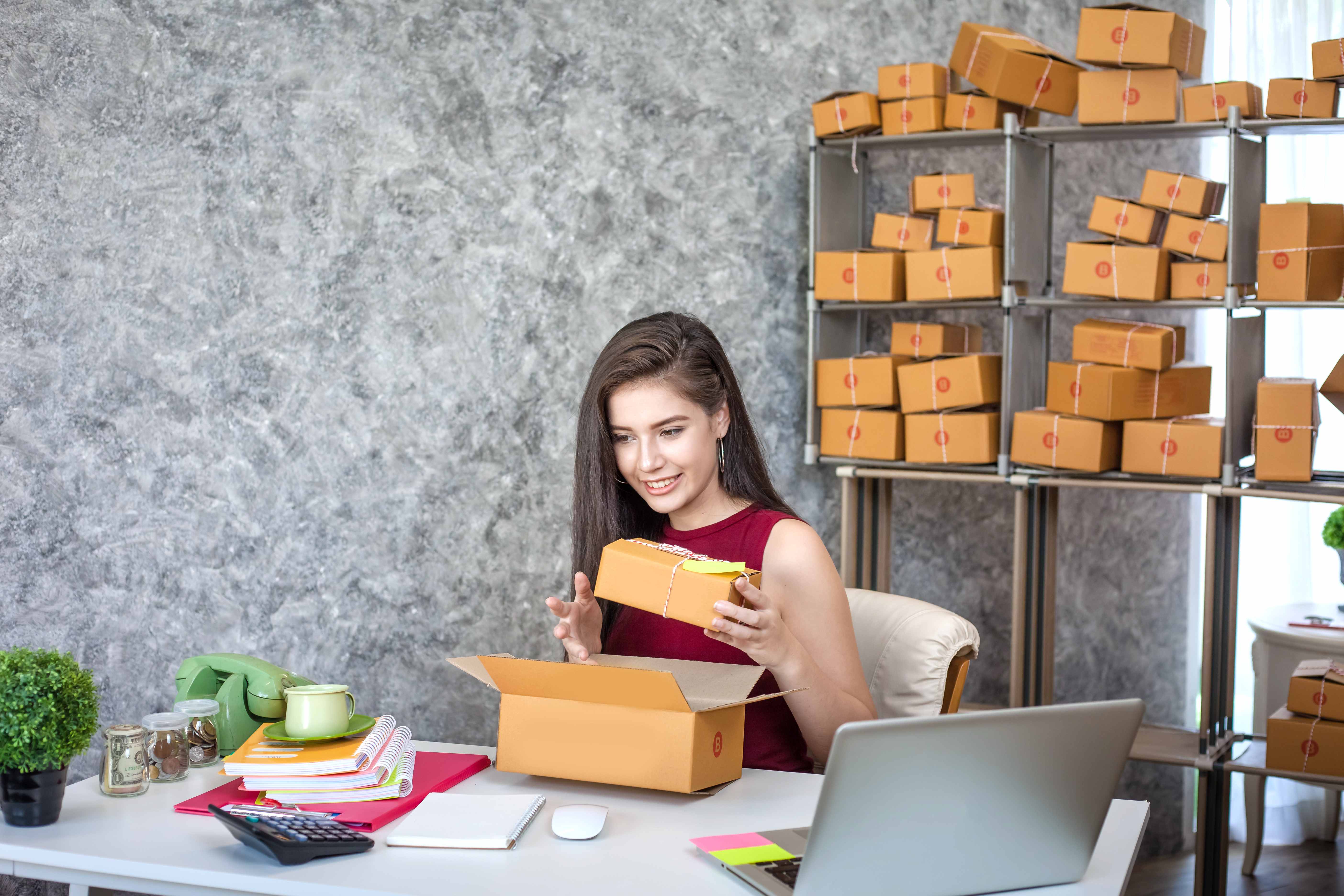 Как организовать хранение и доставку товаров